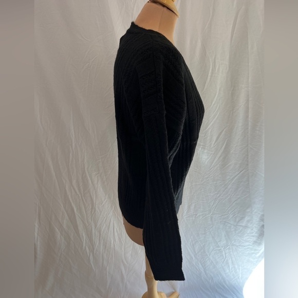 Black V-Neck Cozy Button Up Crop Long Sleeve Cardigan Sweater - Picture 3 of 8